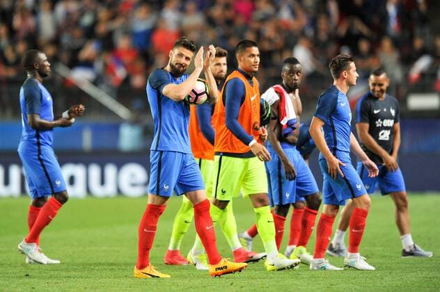 Fußball, Länderspiel, Frankreich - Paraguay 09 OLIVIER GIROUD (fra) - 14 BLAISE MATUIDI (fra) - 16 Alphonse Areola (fra) - JOIE FOOTBALL : France vs Paraguay - Match amical - 02 06 2017 FEP Panoramic 