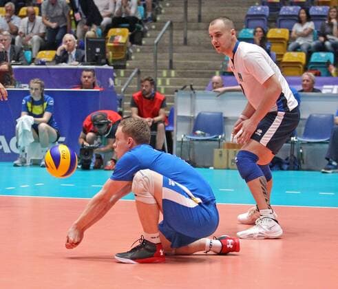 04.06.2017, xilx, Volleyball Herren, FIVB World League 2017 in Frankfurt, Österreich - Kasachstan, emspor v.l. Roman Fartov (Kasachstan, Kazakhstan), Vassily Donets (Kasachstan, Kazakhstan) Frankfurt