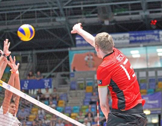 04.06.2017, xilx, Volleyball Herren, FIVB World League 2017 in Frankfurt, Deutschland - Venezuela, emspor v.l. Simon Hirsch (Germany, Deutschland) Frankfurt