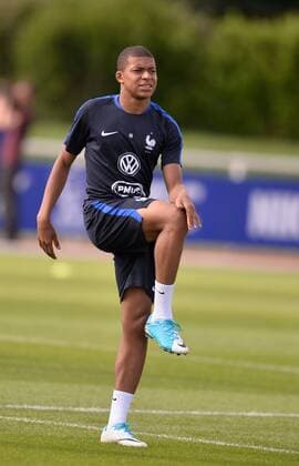 Kylian Mbappe FOOTBALL : Entrainement Equipe de France - Clairefontaine - 05 06 2017 AnthonyBIBARD FEP Panoramic 