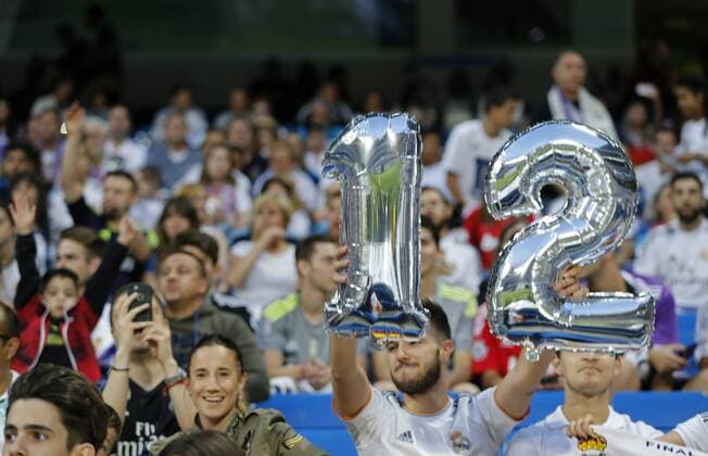 Madrid, Spain 04.06.2017, Feier von Real Madrid nach dem Gewinn der UEFA Champions League - 2016 17, Fans Real Madrid ( DeFodi523