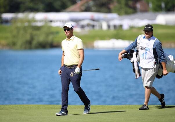 GOLF - PGA Golf Herren Lyoness Open 2017 ATZENBRUGG,AUSTRIA,08.JUN.17 - GOLF - PGA European Tour, Lyoness Open, Diamond Country Club. Image shows Florian Fritsch (GER) with his caddy. GEPAxpictures xChristianxWalgram