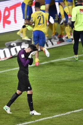 Fußball, WM Quali, Schweden - Frankreich 170609 Frankrikes malvakt Hugo Lloris deppar efter fotbollsmatchen i VM-kvalet mellan Sverige och Frankrike den 9 juni 2017 i Stockholm.  Copyright: NIKLASxLARSSON BB170609NL032