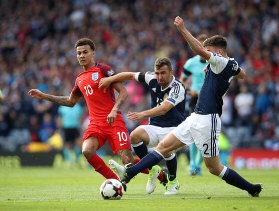 Scotland s James Morrison tussles with England s Dele Alli during the FIFA World Cup WM Weltmeisterschaft Fussball Qualifying match at Hampden Park Stadium, Glasgow Picture date 10th June 2017. Picture credit should read: David Klein Sportimage EDITORIAL USE ONLY. No use with unauthorised audio, video, data, fixture lists, club league logos or live services. Online in-match use limited to 120 images, no video emulation. No use in betting, games or single club league player publications.
