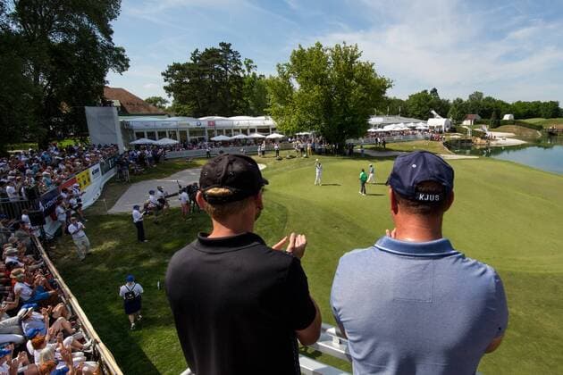 GOLF - PGA Golf Herren Lyoness Open 2017 ATZENBRUGG,AUSTRIA,11.JUN.17 - GOLF - PGA European Tour, Lyoness Open, Diamond Country Club. Image shows an overview of the green and the rejoicing of Dylan Frittelli (RSA). GEPAxpictures xMaticxKlansek