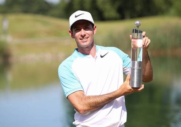 GOLF - PGA Golf Herren Lyoness Open 2017 ATZENBRUGG,AUSTRIA,11.JUN.17 - GOLF - PGA European Tour, Lyoness Open, Diamond Country Club. Image shows Dylan Frittelli (RSA). Keywords: trophy. GEPAxpictures xChristianxWalgram