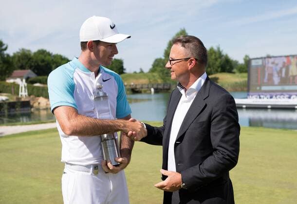 GOLF - PGA Golf Herren Lyoness Open 2017 ATZENBRUGG,AUSTRIA,11.JUN.17 - GOLF - PGA European Tour, Lyoness Open, Diamond Country Club. Image shows Dylan Frittelli (RSA) and president Christian Guzy (Diamond Country Club). GEPAxpictures xChristianxWalgram