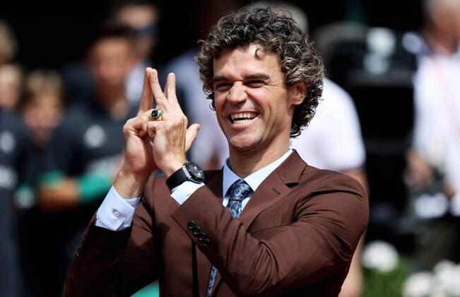 TENNIS - ATP Tennis Herren French Open 2017 PARIS,FRANCE,11.JUN.17 - TENNIS - ATP World Tour, Roland Garros, French Open, Grand Slam, final. Image shows Gustavo Kuerten. GEPAxpictures xMatthiasxHauer