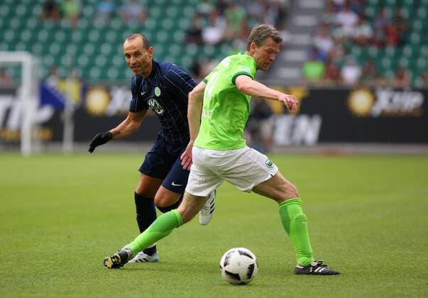 VfL Wolfsburg 97er Aufstiegshelden vs VfL Allstars Wolfsburg, Deutschland. 11.06.2017, FUßBALL - VfL Wolfsburg 97er Aufstiegshelden vs VfL Allstars, Saison 2016-2017, Volkswagen Arena. Bild zeigt: Martin Petrov (VfL-Allstars) Wolfsburg