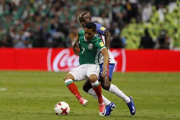 USA s DaMarcus Beasley (back) vies for the ball with Mexico s Javier Aquino (front) during their CONCACAF FIFA World Cup WM Weltmeisterschaft Fussball Russia 2018 qualifying soccer match between Mexico and the USA at Azteca Stadium in Mexico City, 11 June 2017. Mexico vs USA !ACHTUNG: NUR REDAKTIONELLE NUTZUNG!  Copyright: xJORGExNUNEZx MEX1001 20170612-636328483338805631