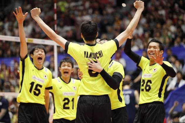 Japan team group Mannschaftsbild Totale (JPN), JUNE 11, 2017 - Volleyball : FIVB Volleyball World League TAKASAKI 2017 match between Japan - South Korea at Takasaki Arena, in Gunma, Japan.  (umqa053153)