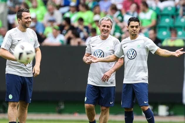 Zvjezdan Misimovic,Pierre Littbarski,Josue (v.li.,VfL Wolfsburg Allstars) - Anlässlich des 20-jährigen Bundesliga-Jubiläums Spielen zwei Legendenmannschaften in einem Jubiläumsspiel 97er Aufstiegshelden gegen die VfL-Allstars in der Volkswagen Arena in Wolfsburg - Aktion,Deutschland, Fußball, Mann, Männer,11.06.2017