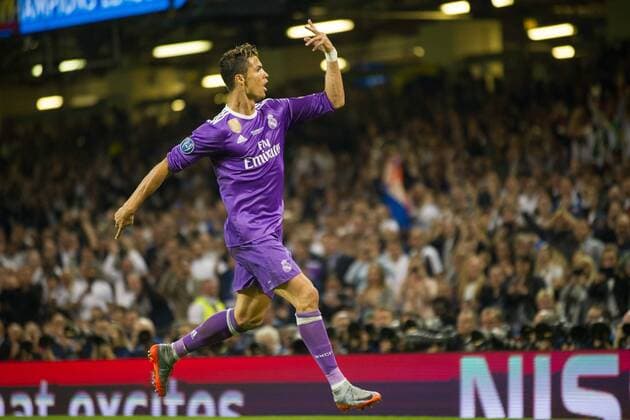 Torschuetze Cristiano RONALDO (Real) juebelt ueber sein Tor zum 1:0 fuer Real Madrid, Jubel, jubeln, jubelnd, Freude, cheers, celebrate, Torjubel, Fussball Champions League, Finale, Juventus Turin (Juve) - Real Madrid (Real), im National Stadium of Wales am 03.06.2017 in Cardiff England. Â