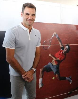 Tennis MercedesCup 2017 Stuttgart 12.06.2017 Deutschland Tennis MercedesCup beim TC Weissenhof Stuttgart Foto Herbert Rudel Roger Federer (SUI) mit Bilderausstellung mit Motiven vom Ihn im VIP-Zelt.