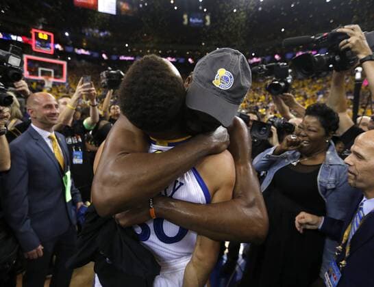 June 12, 2017 - Oakland, CA, USA - The Golden State Warriors Kevin Durant embraces teammate Stephen Curry (30) after defeating the Cleveland Cavaliers, 129-120, in Game 5 of the NBA Basketball Herren USA Finals at Oracle Arena in Oakland, Calif., on Monday, June 12, 2017. Cleveland at Golden State - ZUMAm67_ 20170612_zaf_m67_092 Copyright: xNhatxV.xMeyerx