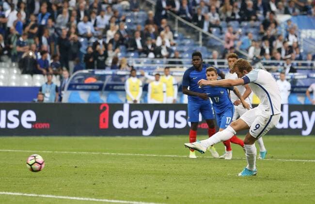 England s Harry Kane scoring his sides second goal during the Friendly match at Stade De France Stadium, Paris Picture date 13th June 2017. Picture credit should read: David Klein Sportimage EDITORIAL USE ONLY. No use with unauthorised audio, video, data, fixture lists, club league logos or live services. Online in-match use limited to 120 images, no video emulation. No use in betting, games or single club league player publications.
