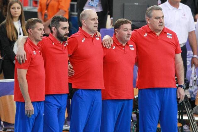 17.06.2017 LODZ SIATKOWKA MEZCZYZN LIGA SWIATOWA 2017 FIVB VOLLEYBALL WORLD LEAGUE 2017 MECZ ROSJA - USA ( Russia - USA ) N Z SERGEY SHLIAPNIKOV - I TRENER ( HEAD COACH ) SERGIO BUSATO - II TRENER ( ASSISTANT COACH ) SZTAB SZKOLENIOWY ROSJI LAWKA TRENERSKA FOT MACIEJ GOCLON FOTONEWS NEWSPIX.PL --- Newspix.pl FRANCE OUT!  20170617FNMG001