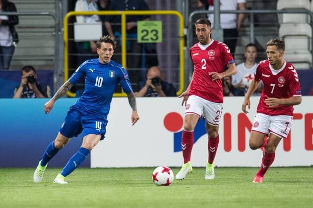 2017.06.18 KRAKOW MECZ GRUPA C MISTRZOSTWA EUROPY U-21 W PILCE NOZNEJ 2017: DANIA - WLOCHY --- 2017 UEFA EUROPEAN U21 U 21 CHAMPIONSHIP MATCH: DENMARK - ITALY FEDERICO BERNARDESCHI WOLCHY ITALY FREDERIK HOLST DANIA DENMARK FOT JAKUB GRUCA FOKUSMEDIA. NEWSPIX.PL --- Newspix.pl FRANCE OUT!  GJ180617_017