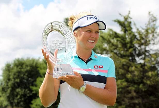 June 18, 2017 - Belmont, Michigan, United States - Brooke M. Henderson of Canada holds up the trophy after winning the Meijer LPGA Golf Damen Classic during the final round of the Meijer LPGA Classic held at Blythefield Country Club in Belmont, MI, USA Sunday, June 18, 2017. Meijer LPGA Classic - Final Round  - ZUMAn230 20170618_zaa_n230_687 Copyright: xJorgexLemusx