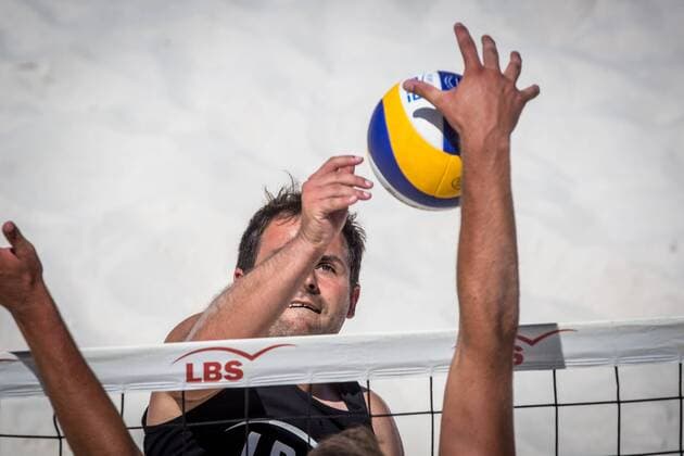Angriff Christian Eckenweber; LBS Cup Beachvolleyball A-City Stuttgart, Schwabenplatz, Stuttgart Germany, 20170618; Stuttgart Copyright: xWuechner Eibner-Pressefotox EP_NWR