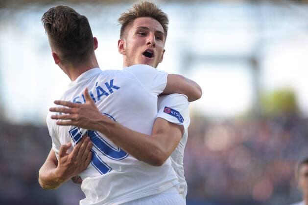 KIELCE 19.06.2017 MECZ GRUPA A MISTRZOSTWA EUROPY U-21 W PILCE NOZNEJ 2017: SLOWACJA - ANGLIA --- 2017 UEFA EUROPEAN U21 U 21 CHAMPIONSHIP MATCH: SLOVAKIA - ENGLAND ALBERT RUSNAK MARTIN CHRIEN FOT. KAROL BARWICKI 400mm.pl NEWSPIX.PL --- Newspix.pl FRANCE OUT!  170619BAR003