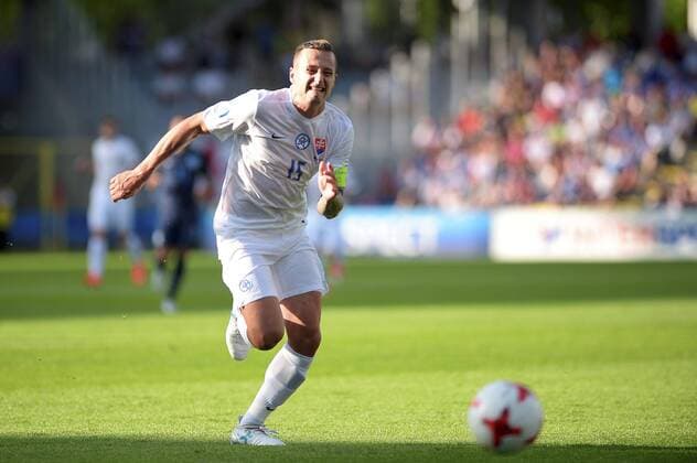 KIELCE 19.06.2017 MECZ GRUPA A MISTRZOSTWA EUROPY U-21 W PILCE NOZNEJ 2017: SLOWACJA - ANGLIA --- 2017 UEFA EUROPEAN U21 U 21 CHAMPIONSHIP MATCH: SLOVAKIA - ENGLAND ADAM ZRELAK FOT. KAROL BARWICKI 400mm.pl NEWSPIX.PL --- Newspix.pl FRANCE OUT!  170619BAR004