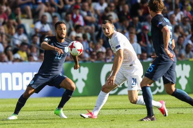 19.06.2017, Kielce, UEFA EURO EM Europameisterschaft Fussball Under21 Championships Slovakia - England , Mistrzostwa Europy U-21 Slowacja - Anglia International football , N Z Lewis Baker (ENG), Matus Bero (SLO) , FOT. Adam Jastrzebowski newspix.pl --- Newspix.pl FRANCE OUT!  20170619_awj_2144