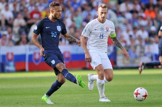 2017.06.19 Kielce Pilka Nozna Mistrzostwa Europy U21 U 21 Slowacja - Anglia N z Lewis Baker, Adam Zrelak Foto Rafal Rusek PressFocus 2017.06.19 Kielce Football UEFA Under21 Championship Poland 2017 Slovakia - England Lewis Baker, Adam Zrelak Credit: Rafal Rusek PressFocus NEWSPIX.PL --- Newspix.pl FRANCE OUT!  20170619PF_RR586