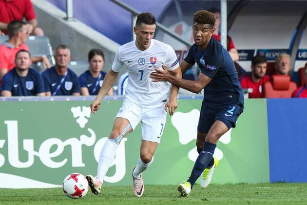 19.06.2017, Kielce, UEFA EURO EM Europameisterschaft Fussball Under21 Championships Slovakia - England , Mistrzostwa Europy U-21 Slowacja - Anglia International football , N Z Mason Holgate (ENG), Jaroslav Mihalik (SLO) , FOT. Adam Jastrzebowski newspix.pl --- Newspix.pl FRANCE OUT!  20170619_awj_2194