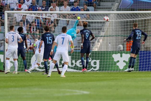 Kielce, Polen, 19.06.2017, Laenderspiel, Gruppenphase - Under 21 European Championship EM Europameisterschaft Slowakei - England, Tor zum 1:0 Torschuetze Martin Chrien (SVK) ( DeFodi507