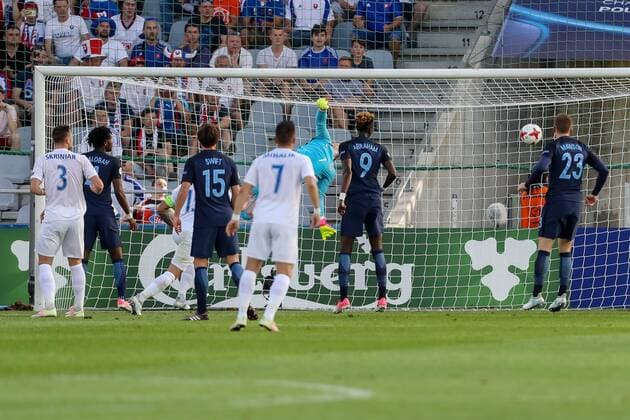 Kielce, Polen, 19.06.2017, Laenderspiel, Gruppenphase - Under 21 European Championship EM Europameisterschaft Slowakei - England, Tor zum 1:0 Torschuetze Martin Chrien (SVK) ( DeFodi507