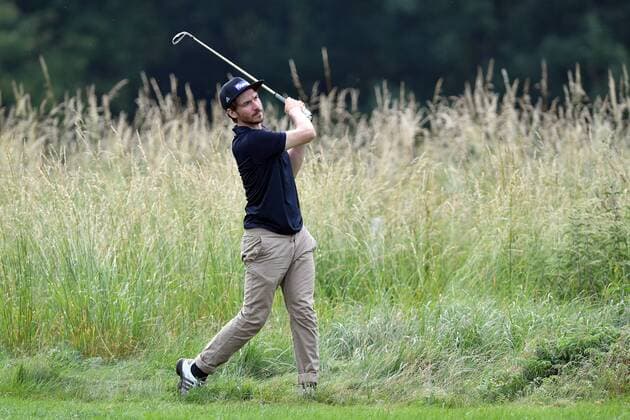 Bilder des Tages - SPORT Skistar Felix NEUREUTHER, Aktion,Einzelaktion,Einzelbild, Freisteller,Ganzkoerperaufnahme,ganze Figur. ProAm ,GOLF,BMW International Open 2017 am 21.06.2017 in Muenchen Eichenried.