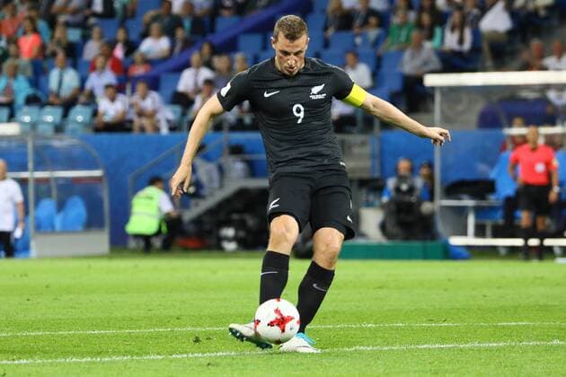 Chris Wood (Neuseeland, New Zealand) zieht ab - 21.06.2017: Mexiko vs. Neuseeland, Fisht Stadium Sotschi