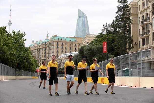 Azerbaijan Grand Prix, Baku 22 - 25 June 2017 22.06.2017 - Jolyon Palmer (GBR) Renault F1 Team RS17 