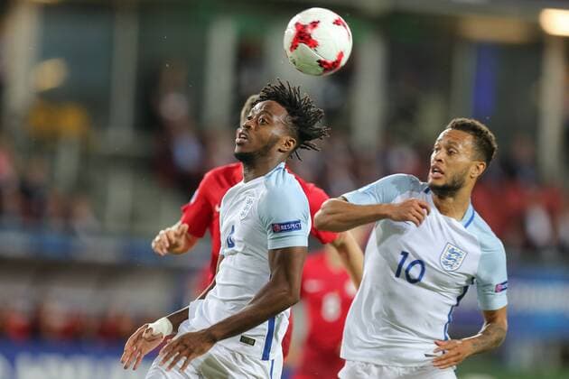 22.06.2017, Kielce, pilka nozna, Mistrzostwa Europy U21 U 21 Anglia - Polska, Nathaniel Chalobah (ENG), Lewis Baker (ENG), UEFA Under21 Championship, England - Poland, fot. Tomasz Jastrzebowski Foto Olimpik NEWSPIX.PL --- Newspix.pl  20170622toja85