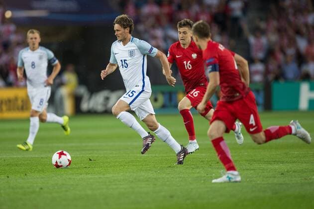 2017.06.22 KIELCE MECZ GRUPA A MISTRZOSTWA EUROPY U-21 W PILCE NOZNEJ 2017: ANGLIA - POLSKA --- 2017 UEFA EUROPEAN U21 U 21 CHAMPIONSHIP MATCH: ENGLAND - POLAND JOHN SWIFT KRZYSZTOF PIATEK FOT JAKUB GRUCA FOKUSMEDIA.COM.PL NEWSPIX.PL --- Newspix.pl  GJ220617_125