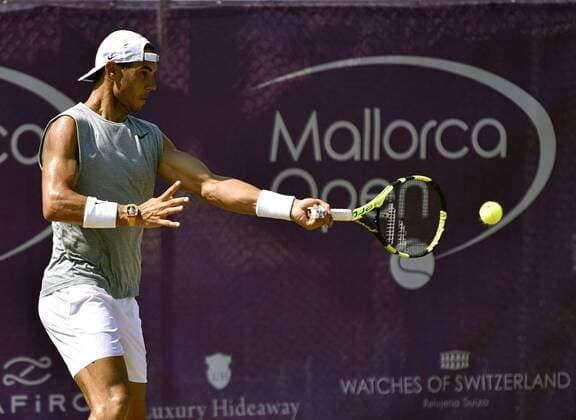 Spanish tennis player Rafael Nadal in action during a training session at the Mallorca Open tennis center in Palma Majorca, the Balearic Islands, Spain, on 23 June 2017. The 15 grand slam winner Rafa Nadal Nadal is preparing for the 2017 Wimbledon Championships that will be held at the All England Lawn Tennis and Croquet Club in Wimbledon from 03 July to 16 July. Rafa Nadal gets ready for Wimbledon !ACHTUNG: NUR REDAKTIONELLE NUTZUNG!  Copyright: xAtienzax GRA158 20170623-636338253604209915
