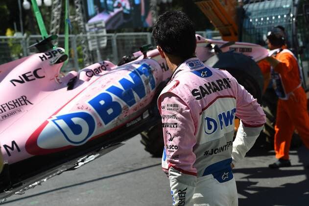 Bilder des Tages - SPORT das Wrack von Sergio Perez (Sahara Force India F1 Team) wird abtransportiert, Grosser Preis von Aserbaidschan 2017, Freies Training, Motorsport, Formel 1, 23.06.2017, Baku Copyright: xAndre Eibner-Pressefotox EP_JAE