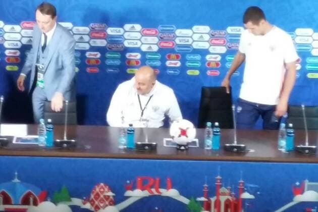 June 23, 2017 - Mexico - EUM20170623DEP04.JPG.KAZÃN, Rusia SoccerFutbol-Copa Confederaciones.- El director tecnico de la Seleccion rusa de futbol, Stanislav Cherchesov (centro), en la conferencia de prensa, 23 de junio de 2017, con motivo del partido de la fase de grupos de la Copa Confederaciones Rusia 2017 ante la escuadra mexicana de manana sabado. Foto: Agencia EL UNIVERSALEdgar LunaJMA. Latin News - June 23, 2017  - ZUMAu78_ 20170623_zaf_u78_031 Copyright: xElxUniversalx