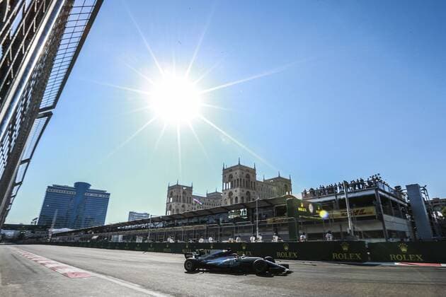 Motorsports: FIA Formula One World Championship WM Weltmeisterschaft 2017, Grand Prix of Europe, 44 Lewis Hamilton (GBR, Mercedes AMG Petronas Formula One Team), Baku Azerbaijan xHOCHxZWEIx