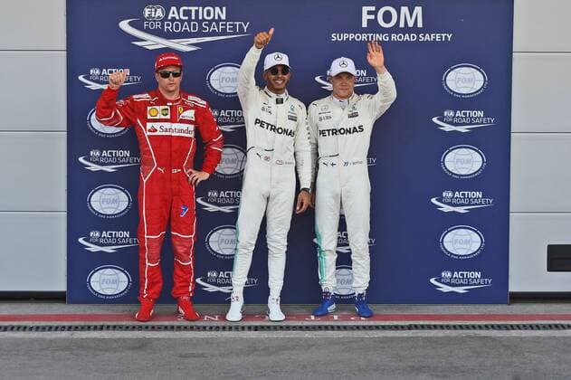 die ersten der Qualifikation Kimi Raikkoenen (Scuderia Ferrari), Lewis Hamilton (Mercedes AMG Petronas Formula One Team) und Valtteri Bottas (Mercedes AMG Petronas Formula One Team), Grosser Preis von Aserbaidschan 2017, Qualifikation, Motorsport, Formel 1, 24.06.2017, Baku Copyright: xAndre Eibner-Pressefotox EP_JAE
