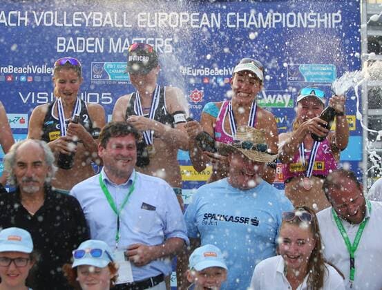 Beach volleyball Beachvolleyball - CEV EC 2017 BADEN,AUSTRIA,24.JUN.17 - BEACH VOLLEYBALL - CEV European Beach Volleyball Championships, ladies. Image shows the rejoicing of Chantal Laboureur (GER), Julia Sude (GER), Ekaterina Birlova (RUS) and Nadezka Makroguzova (RUS). GEPAxpictures xChristianxOrt