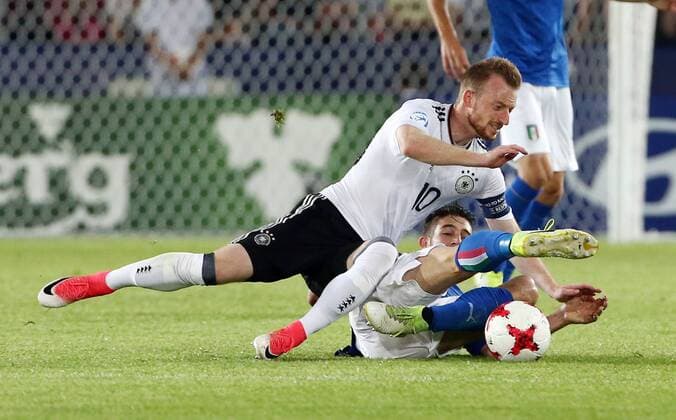 Bilder des Tages - SPORT Maximilian Arnold, Roberto Gagliardini Aktion Spielszene Zweikampf Fußball Fussball U21 U 21 EM Europameisterschaft Länderspiel Saison 2016 2017 24.06.2017 DFB Nationalmannschaft GER BRDeutschland vs. Italien