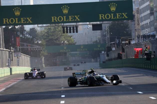 Azerbaijan Grand Prix, Baku 22 - 25 June 2017 25.06.2017 - Race, Valtteri Bottas (FIN) Mercedes AMG F1 W08 leads Sergio Perez (MEX) Sahara Force India F1 VJM010 