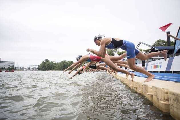 Start der Frauen, Triathlon Europameisterschaften am 24.06.2017 in Duesseldorf Deutschland, Â