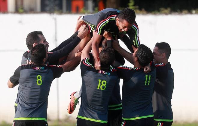 SOCHI, RUSSIA - JUNE 28, 2017: Players of the Mexican men s national football team seen during a training session ahead of the 2017 FIFA Confederations Cup semifinal match against Germany. The game is scheduled for June 29, 2017. Sergei Fadeichev TASS  TS055375