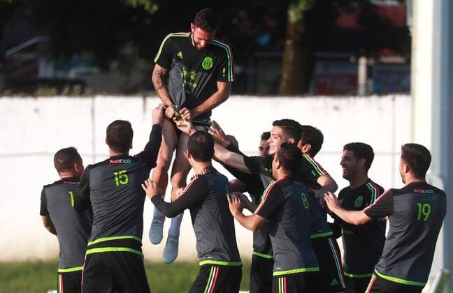 SOCHI, RUSSIA - JUNE 28, 2017: Players of the Mexican men s national football team seen during a training session ahead of the 2017 FIFA Confederations Cup semifinal match against Germany. The game is scheduled for June 29, 2017. Sergei Fadeichev TASS  TS055377