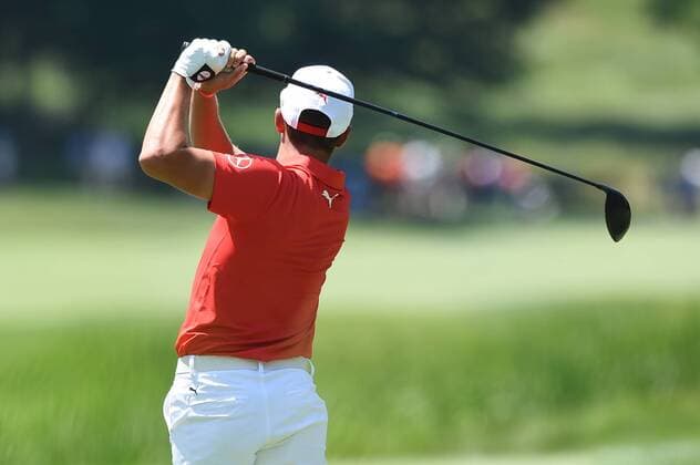 JUN 29, 2017 - Rickie Fowler (USA) watches his tee shot on the long par four sixth hole during the opening round at the 2017 Quicken Loans National at the Tournament Players Club in Potomac MD. PGA Golf Herren 2017: Quicken Loans National JUN 29 - ZUMAcjm_ 20170629_zaf_cjm_007 Copyright: xJohnxMiddlebrookx