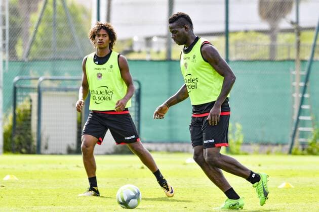 Mario Balotelli (OGC Nice) - Vincent Marcel (OGC Nice) FOOTBALL : Reprise de l entrainement de l OGC Nice - 30 06 2017 NorbertScanella Panoramic 