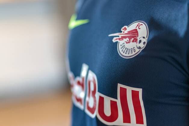29.06.2017, Hotel Forsthofgut, Leogang, AUT, 1. FBL, FC Red Bull Salzburg, Medientag, im Bild das neue Internationale Logo von FC Salzburg during the Mediaday of Austrian Bundesliga Club FC Red Bull Salzburg at the Hotel Forsthofgut in Leogang, Austria on 2017 06 29. Leogang  EP_fei  